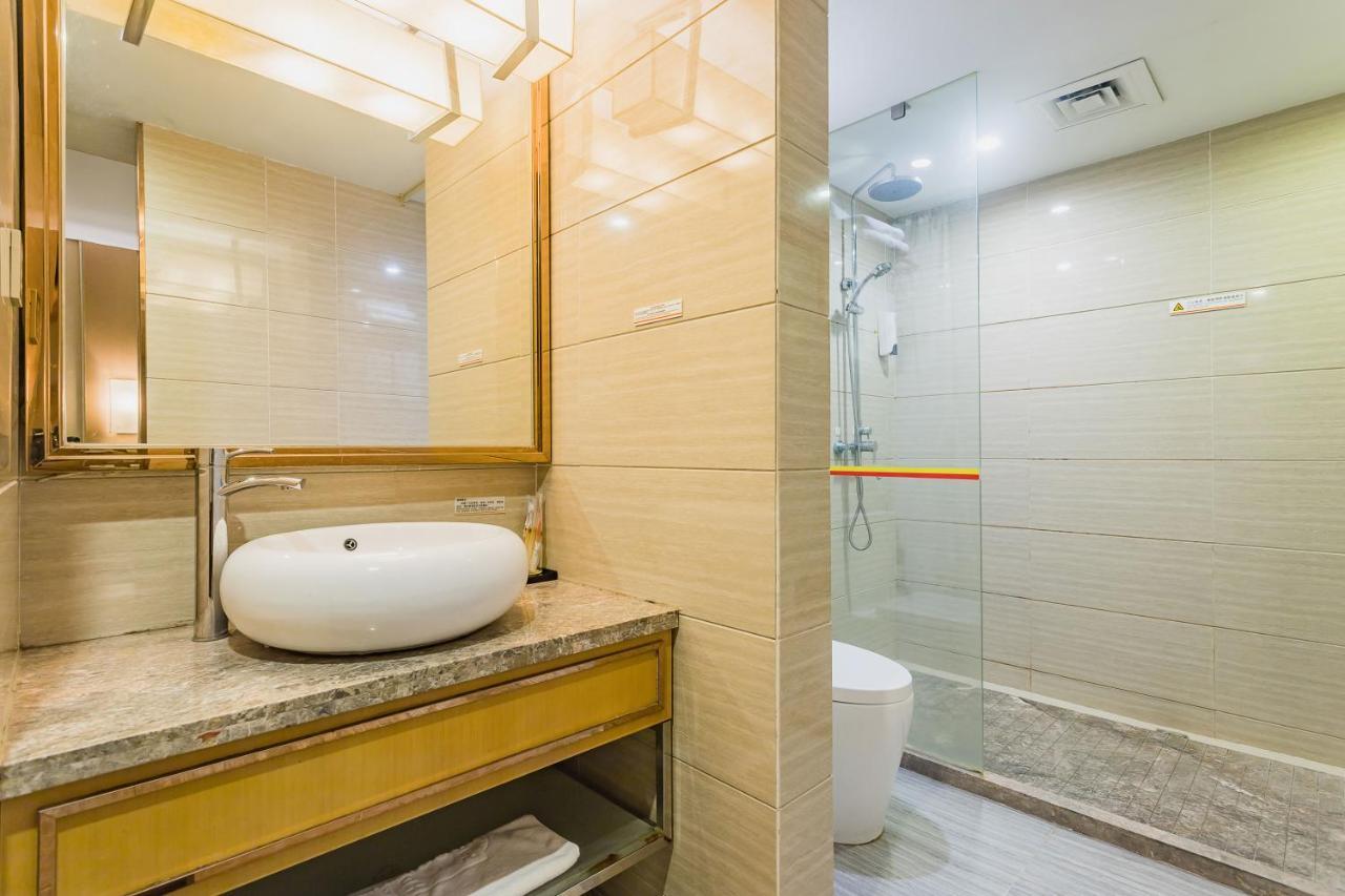 Super 8 Hotel Select Guangzhou Railway Station Xicun Subway Station الغرفة الصورة