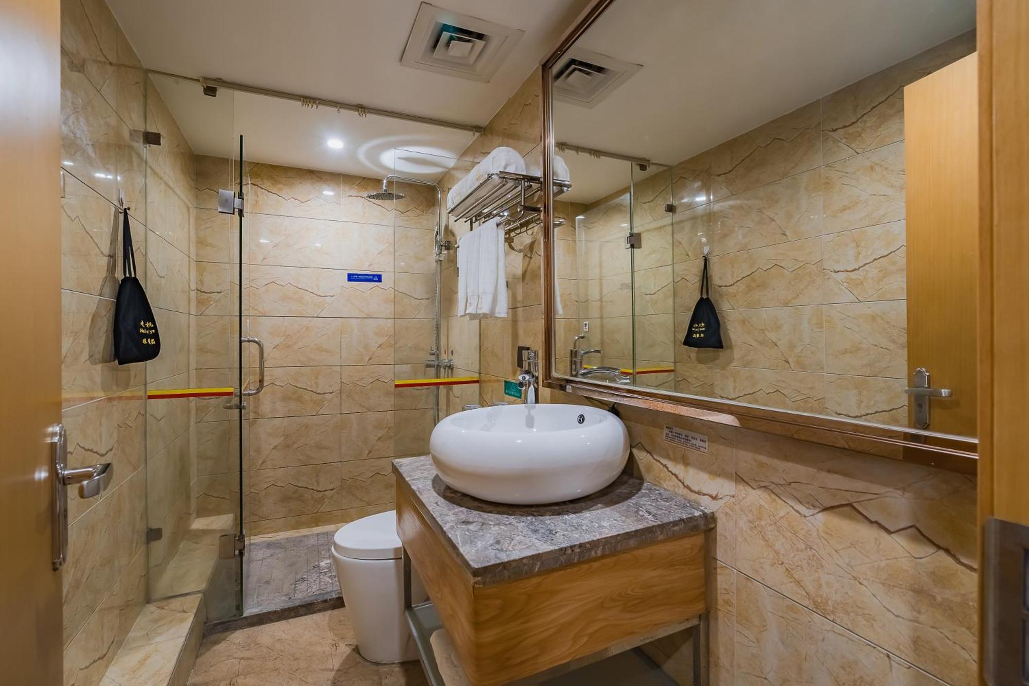 Super 8 Hotel Select Guangzhou Railway Station Xicun Subway Station المظهر الخارجي الصورة